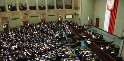 Sejm przyjął ustawę o TK autorstwa PiS. Poprawki opozycji odrzucone