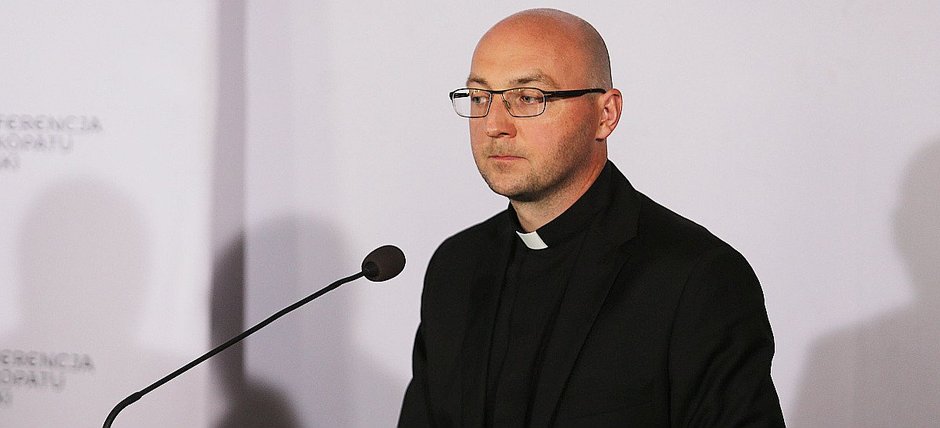 Ks. Piotr Studnicki: Pokrzywdzonych mamy często na wyciągnięcie ręki