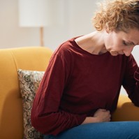Ez a hasnyálmirigyrák 3 korai jele: gyomorrontásnak is tűnhet az elején