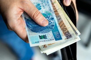 Dodatki do emerytur i rent 2026. Sprawdź, ile pieniędzy ekstra wypłaci Ci ZUS