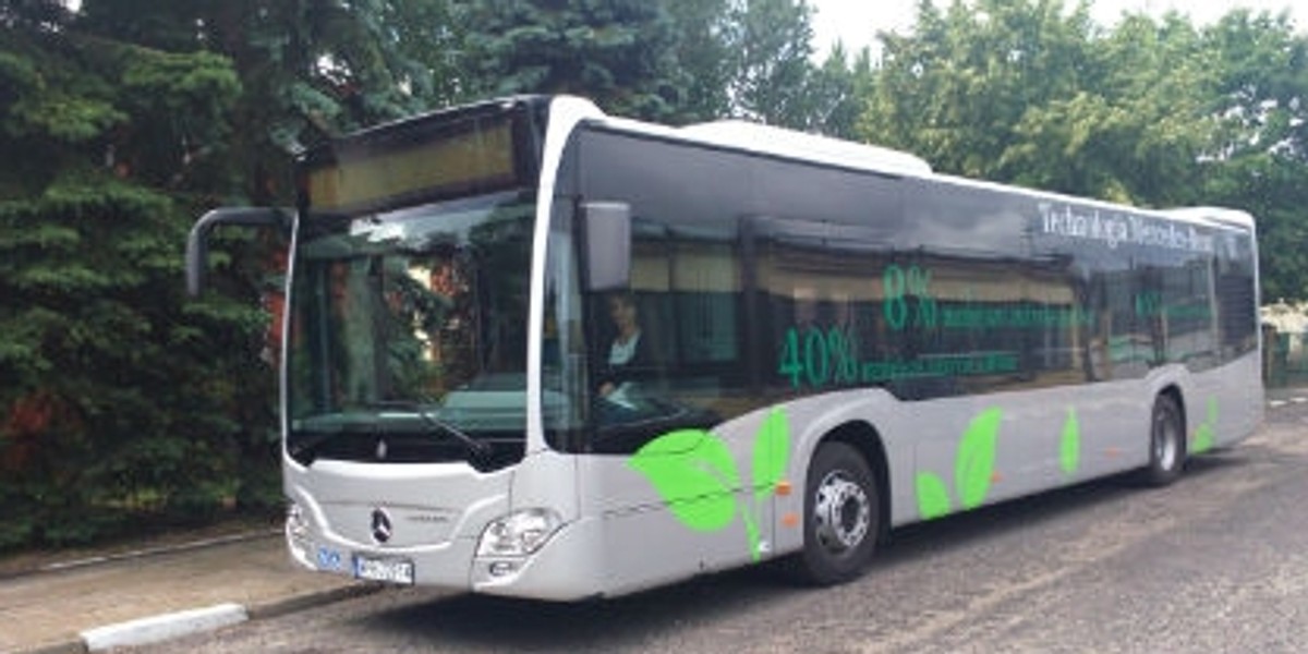 autobus mercedes