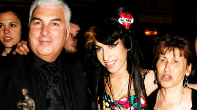 Ojciec Amy Winehouse obwinia śledczych za błędy