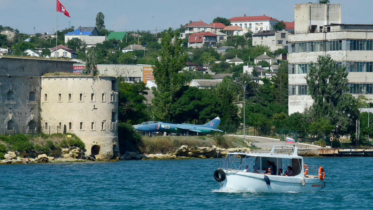 Atak dronów na port w Sewastopolu. Żegluga wstrzymana