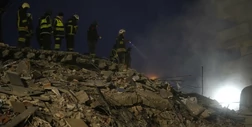 Polscy strażacy w Turcji wydobyli spod gruzów 13-letnią dziewczynkę