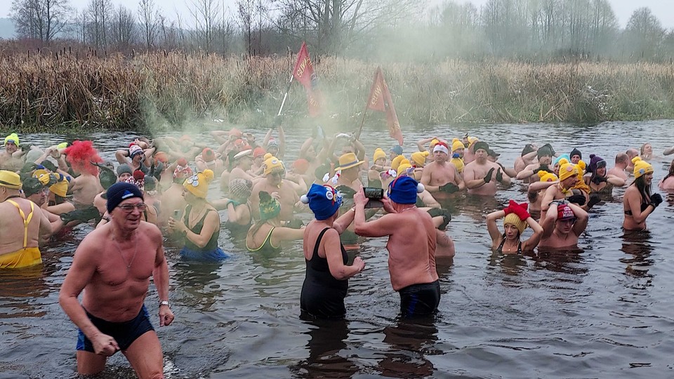 Na otwarcie sezonu podlaskich morsów zjechało 20 klubów