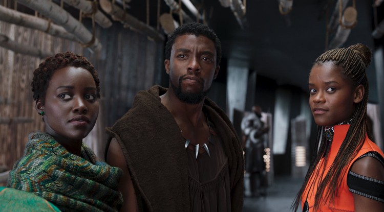 A Fekete Párduc főszereplői, Lupita Nyong'o, az elhunyt Chadwick Boseman és Letitia Wright