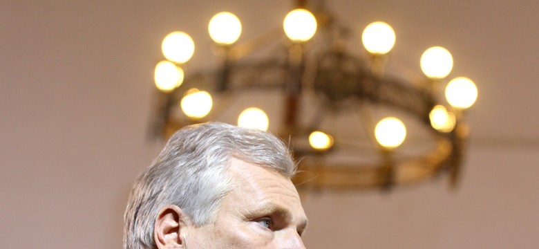 Kwaśniewski: Oby dialog wygrał z wariantami siłowymi