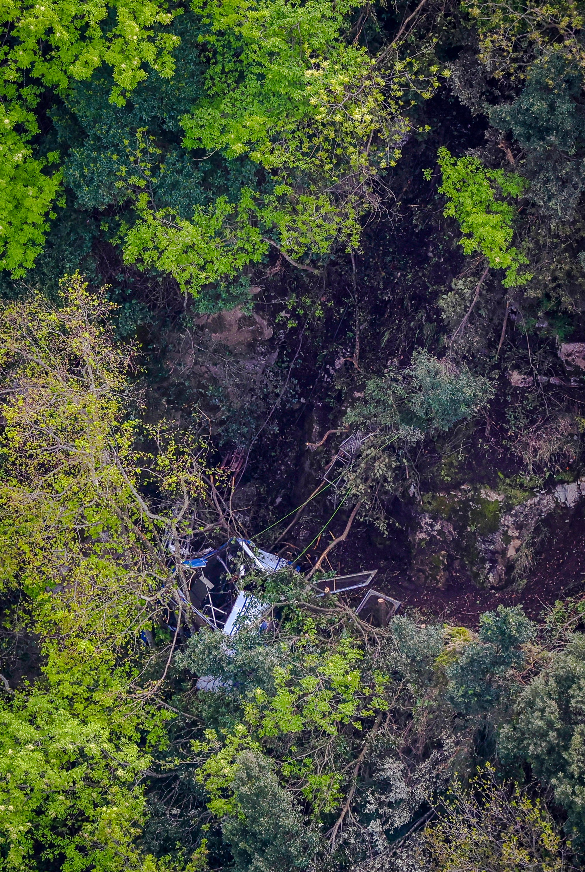 Nehodu visutej lanovky vedúcej z mesta Castellammare di Stabiana na vrch Monte Faito vyšetruje prokuratúra.
