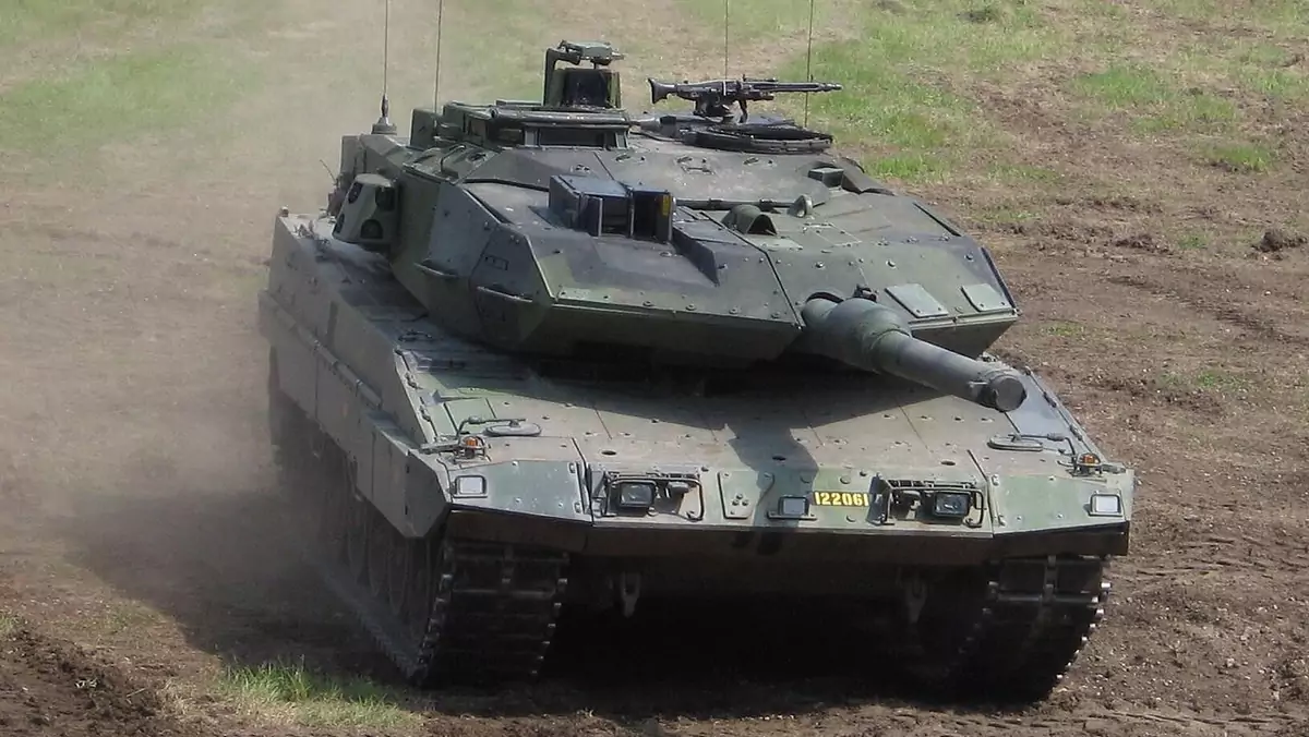 Według niektórych ekspertów Stridsvagn 122 to najlepszy czołg operujący w siłach Ukrainy