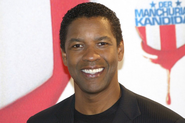 <b>Denzel Washington</b> - jest warty 140 mln dol.