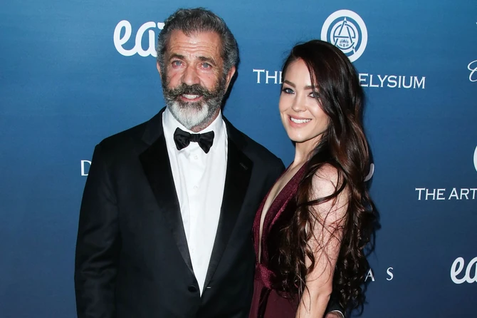 Mel Gibson i Rozalind Ros