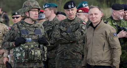 Prezydent Duda spotkał się z generałami atakowanymi przez ministra. To zdjęcie mówi wszystko