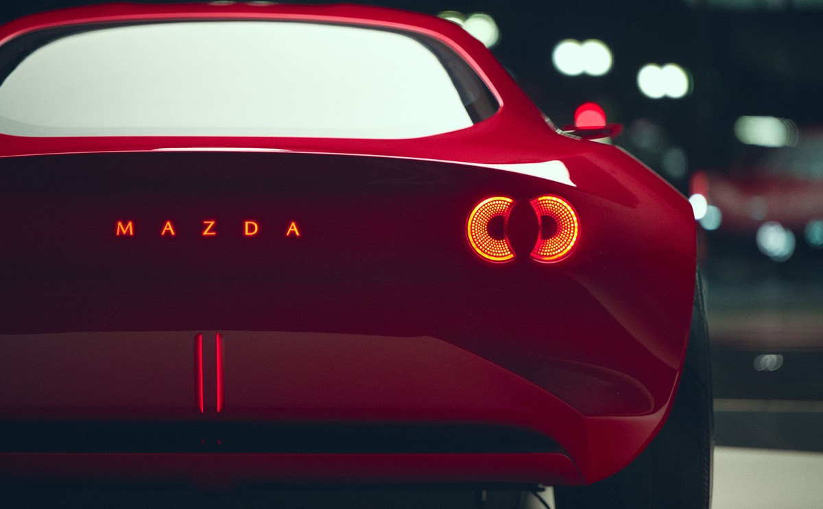 Mazda Iconic SP wjeżdża do produkcji seryjnej. Napęd zapewni hybryda z nowatorskim silnikiem Wankla