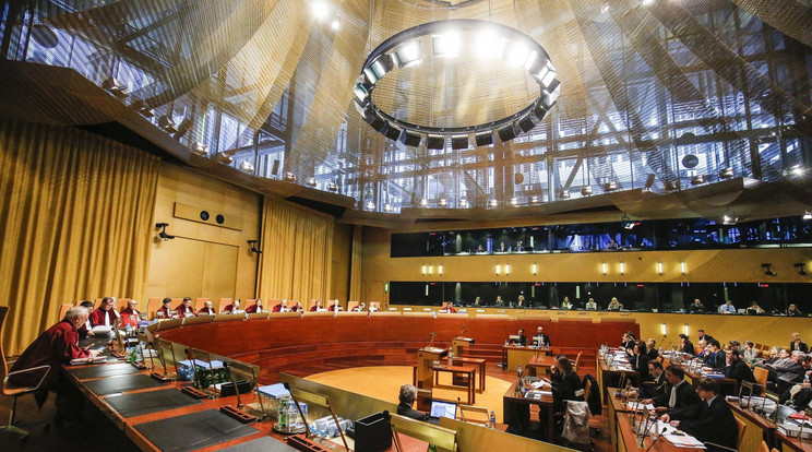 Tárgyalás az Európai Unió Bíróságán, a Curián / Fotó: MTI EPA