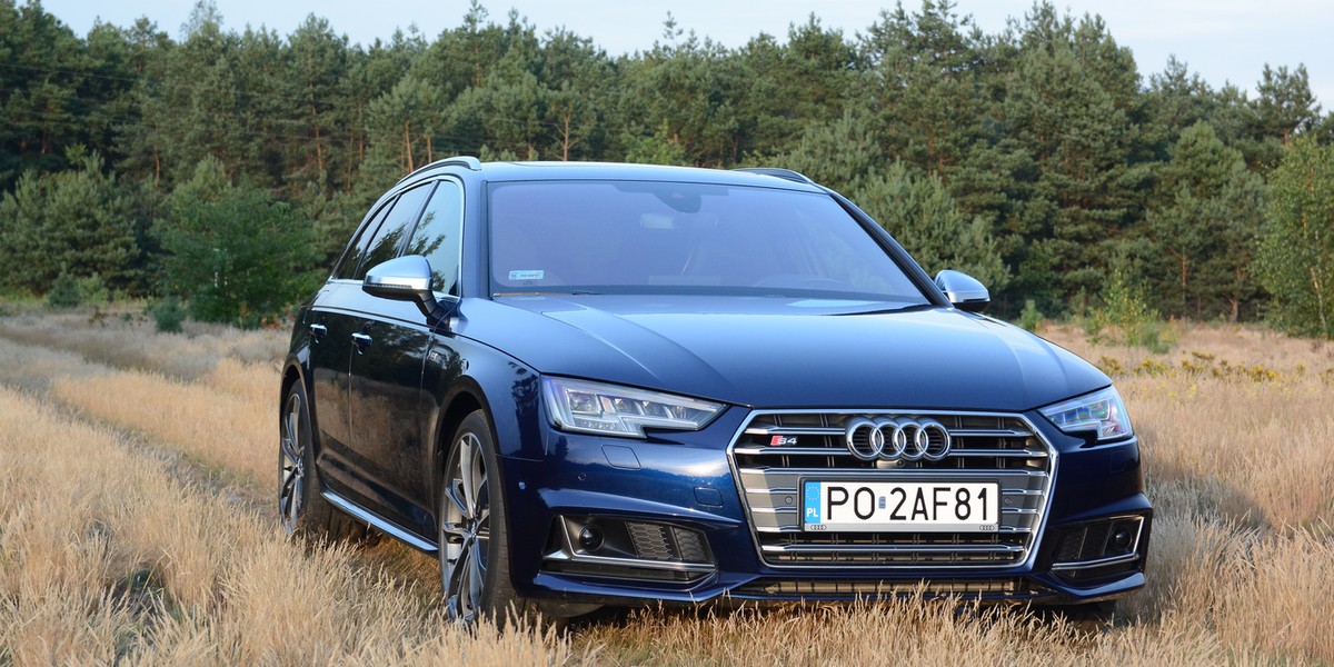 Audi S4 Avant jest delikatnie grzeczniejszy od poprzednika, ale dzięki temu ma szansę przyciągnąć do salonów większą liczbę klientów. A o to przecież w tym biznesie chodzi.