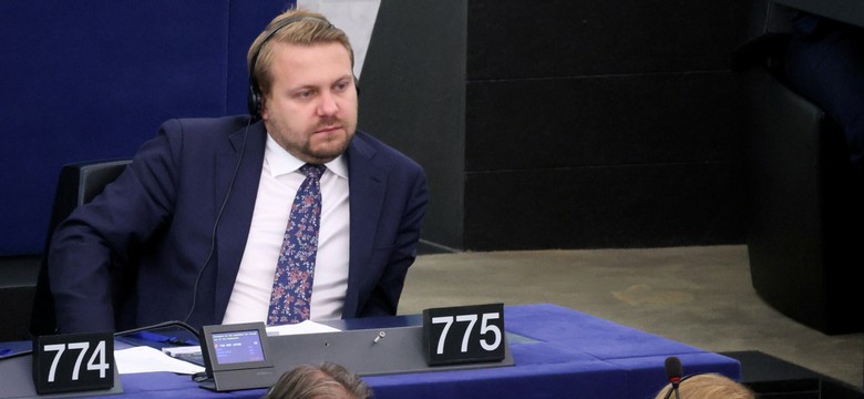 Awantura w europarlamencie. Polityk PiS krzyczał o "zamachu stanu", wyłączono mu mikrofon