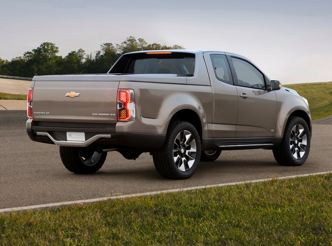 Chevrolet Colorado wejdzie do sprzedaży w Tajlandii w tym roku, zaś na pozostałe rynki zostanie prawdopodobnie wprowadzone w roku 2012...