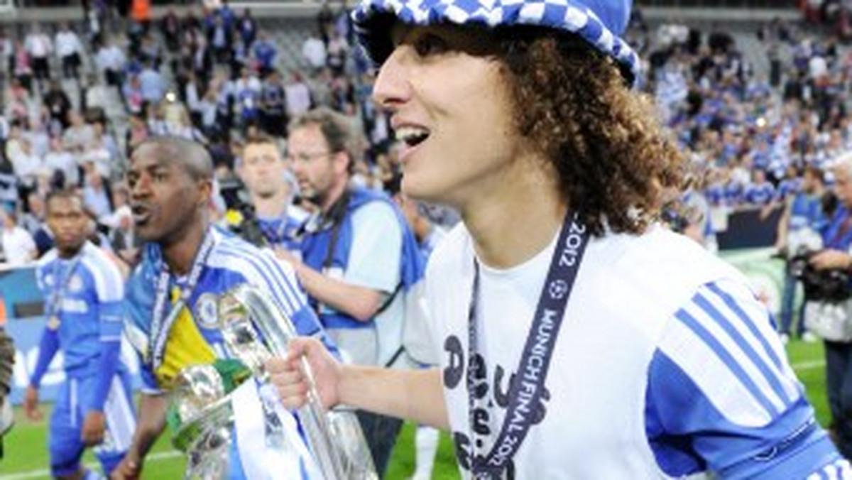 David Luiz w sobotnim meczu z Bayernem Monachium spędził na boisku 120 minut i wykorzystał rzut karny w serii jedenastek. - Grałem w tym meczu z kontuzją ścięgna podkolanowego - wyznał Brazylijczyk na łamach angielskiej prasy.