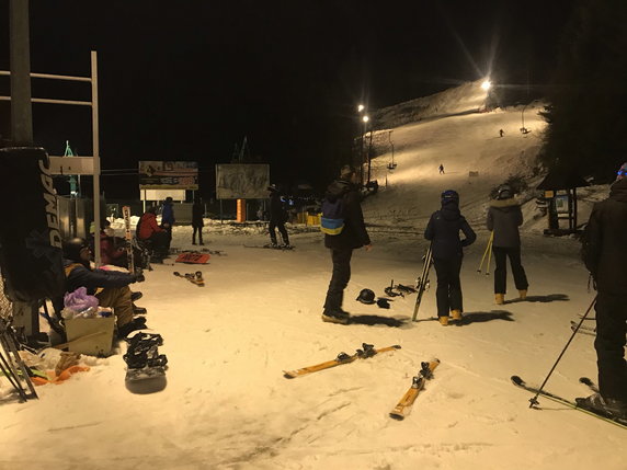 Dolna stacja wyciągu i koniec trasy zjazdowej w Koninkach