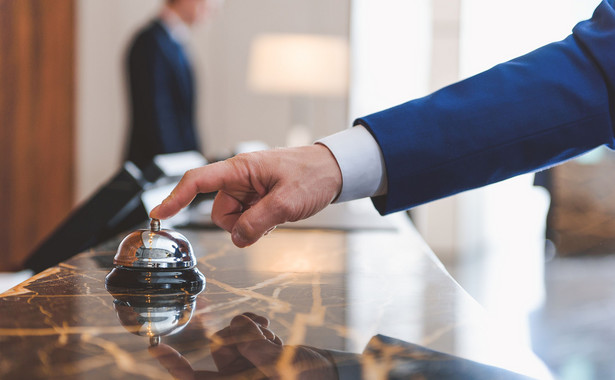 Adwokaci i radcowie prawni będą mogli skorzystać z usług hotelarskich, ale tylko w dniu posiedzenia przed sądem lub w dzień wcześniej.