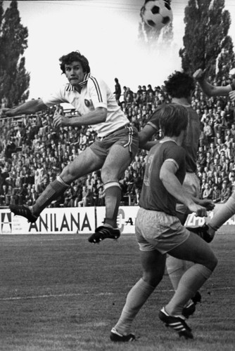 Włodzimierz Smolarek w meczu Widzewa Łódź