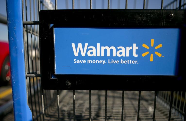 Money live better. Walmart. Walmart реклама. Wal-Mart Stores логотип. Walmart реклама логотип.
