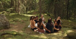 Czym jest życie szczęśliwe? "Szwedzka teoria miłości" [RECENZJA]