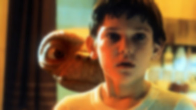 [BD] "E.T.": child power!