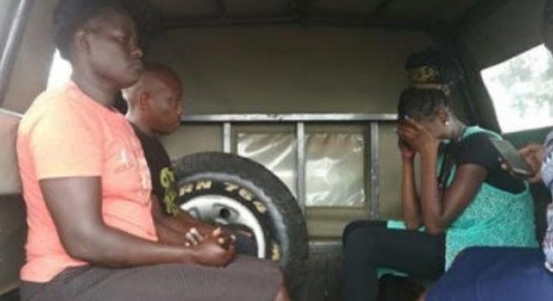 Police arresting some of the persons of interest in the killing of Eric Oloo. At the back of the police vehicle is Sabina Kerubo's househelp and her teen daughter