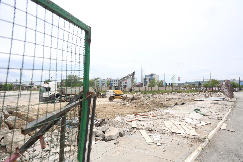 Fotografije sa mesta nesreće na Novom Beogradu