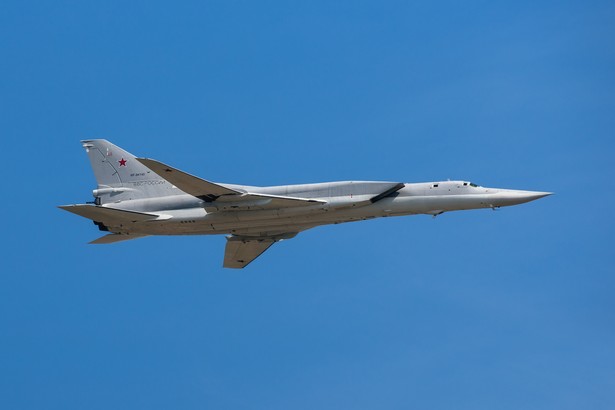 Rosyjski bombowiec Tu-22M3. W wyniku ataku Rosjanie stracili kilkanaście samolotów, głównie bombowce, choć na liście znalazł się także A-50U oraz An-12.