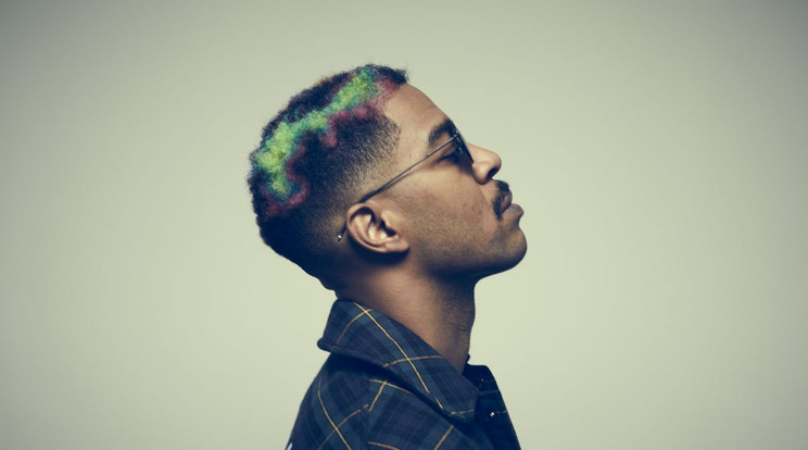 Kid Cudi is magára irányítja a reflektorfényt egy-egy felejthetetlen performansz erejéig