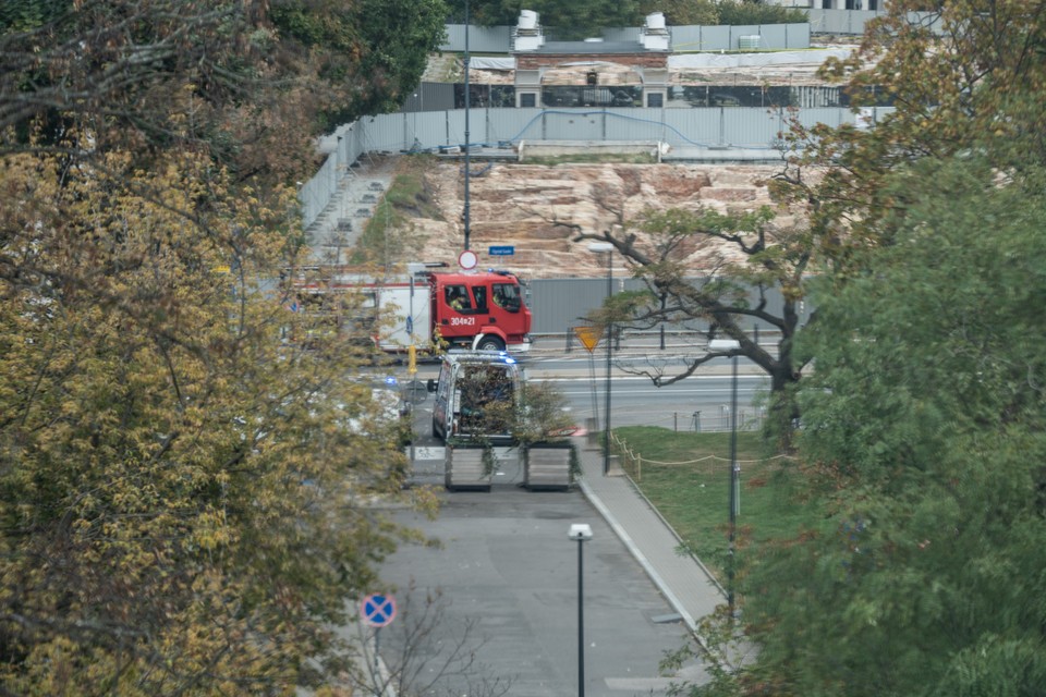 Cały plac Piłsudskiego został odcięty