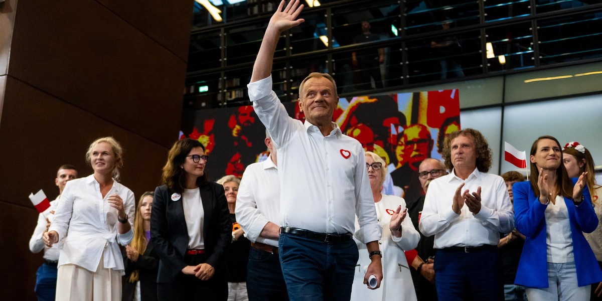 Nie tylko PiS ma wiernych działaczy. Oto jak członkowie PO zasilają konto partii.