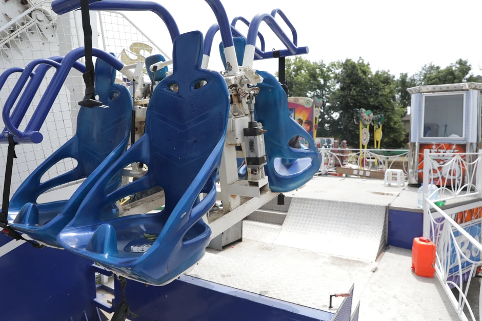 Sprava u luna parku u Inđiji sa koje je pala devojčica 