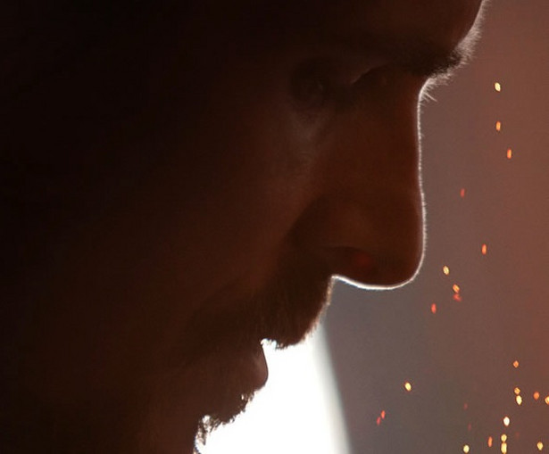 Christian Bale ratuje Caseya Afflecka z tarapatów