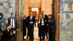 Ministarka rudarstva i energetike Dubravka Đedović Handanović sastala se danas u Beogradu sa ministrom spoljnih poslova i trgovine Mađarske Peterom Sijartom