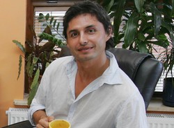 Praca w zoo lekarstwem na łysienie