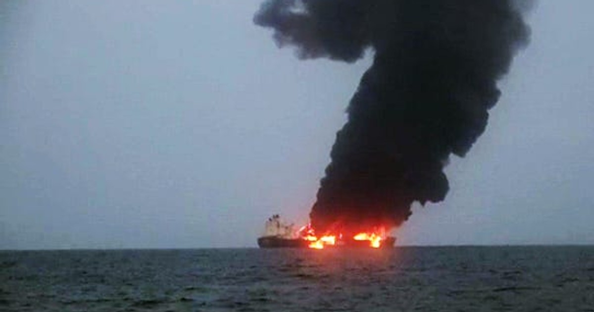 Photos show an oil tanker ablaze days after Houthi rebels attacked it ...