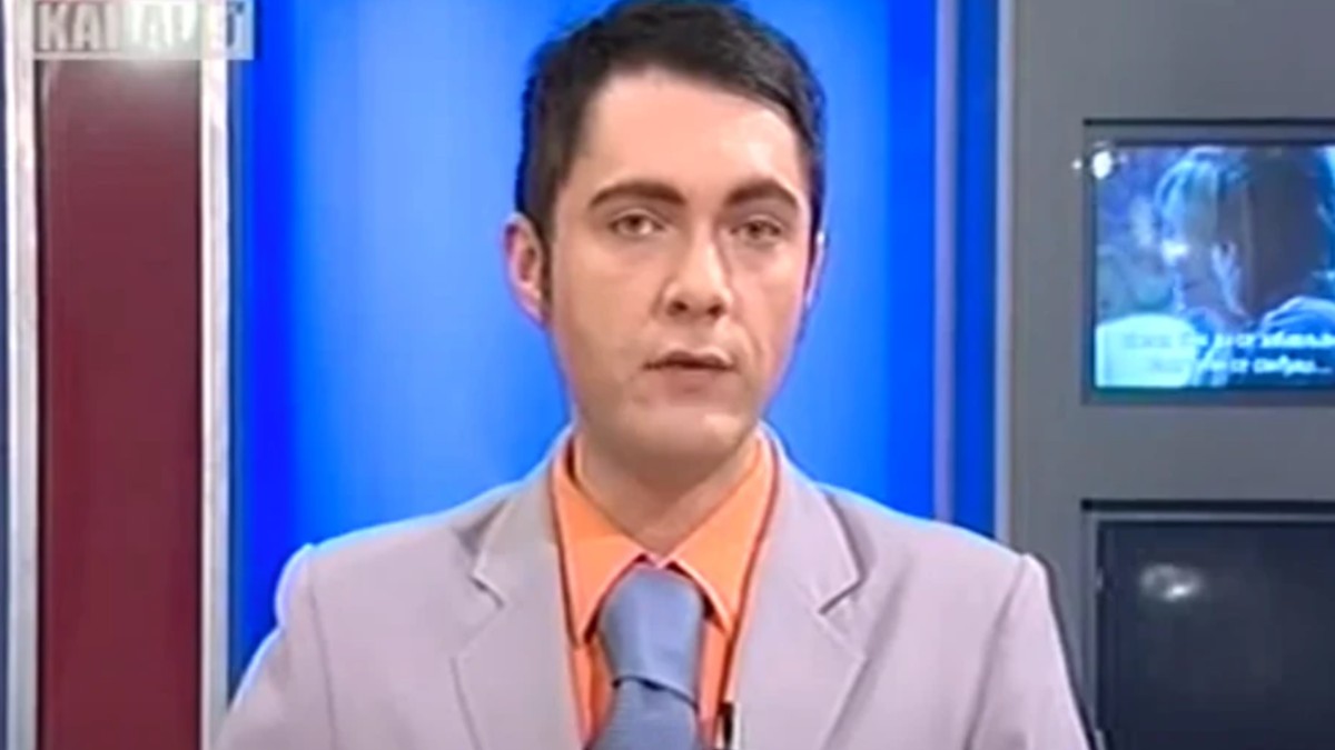 Nekada voditelj RTS-a, danas se oblači kao žena: 