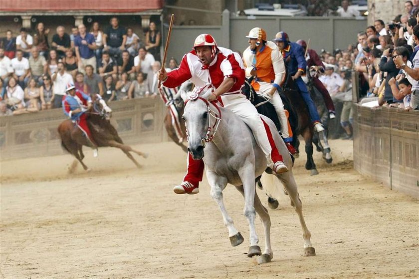 Tradycyjna gonitwa Palio Race we Włoszech