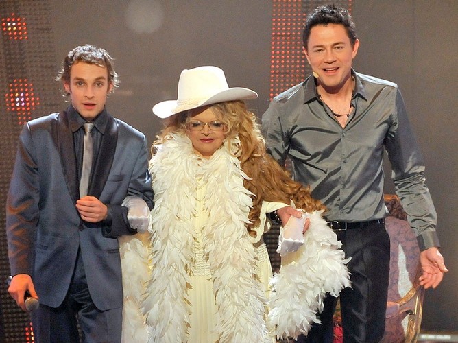 Violetta Villas, Krzysztof Ibisz i Artur Chamski w 'Jak oni śpiewają' (listopad 2008)