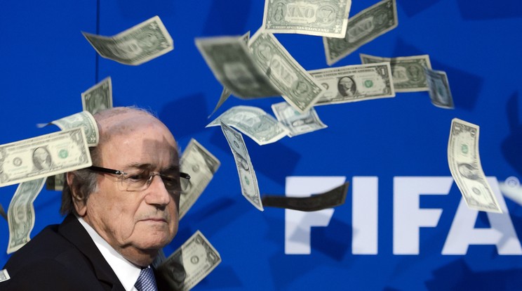 Blatter óriási fizetést vett fel /Fotó: AFP