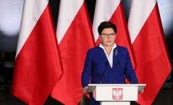 Telefoniczna rozmowa Szydło z Cameronem. "Nie będzie natychmiastowych zmian dla obywateli UE na Wyspach"