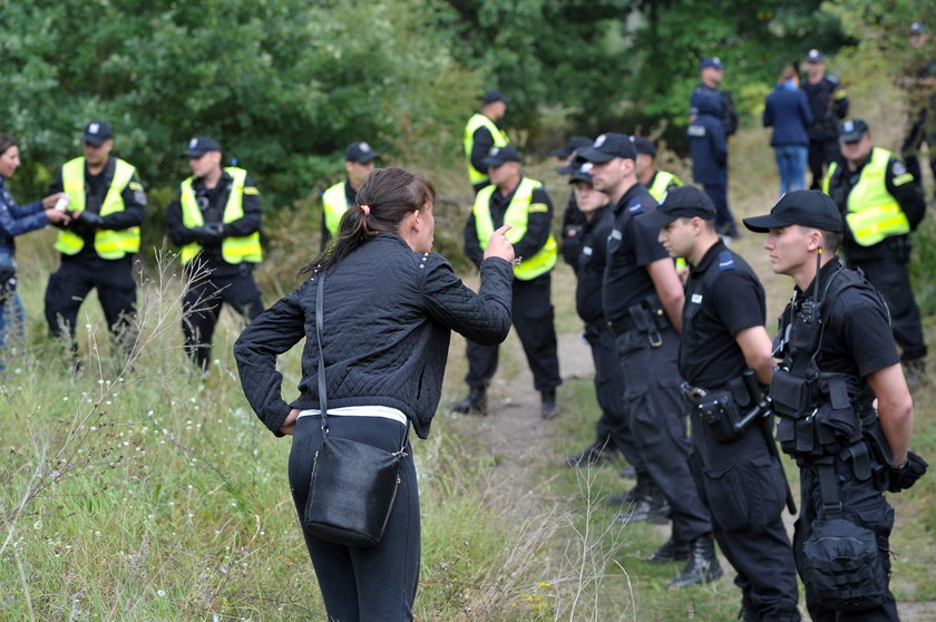 Policjanci podczas wizji lokalnej