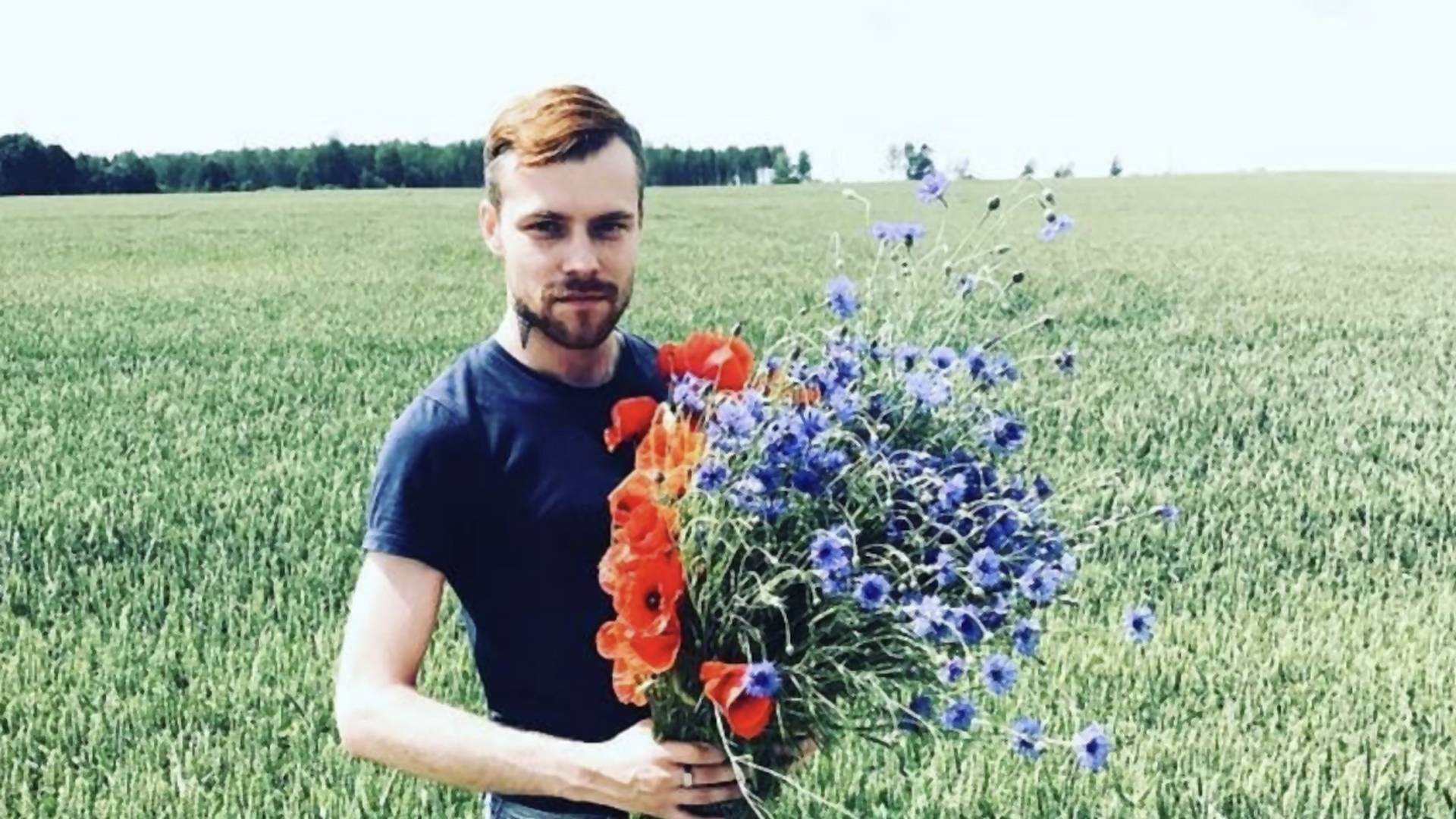 Zhorel zaživa. Lotyšsko je zdesené po smrti mladého zdravotníka, bol častým terčom homofóbnych útokov