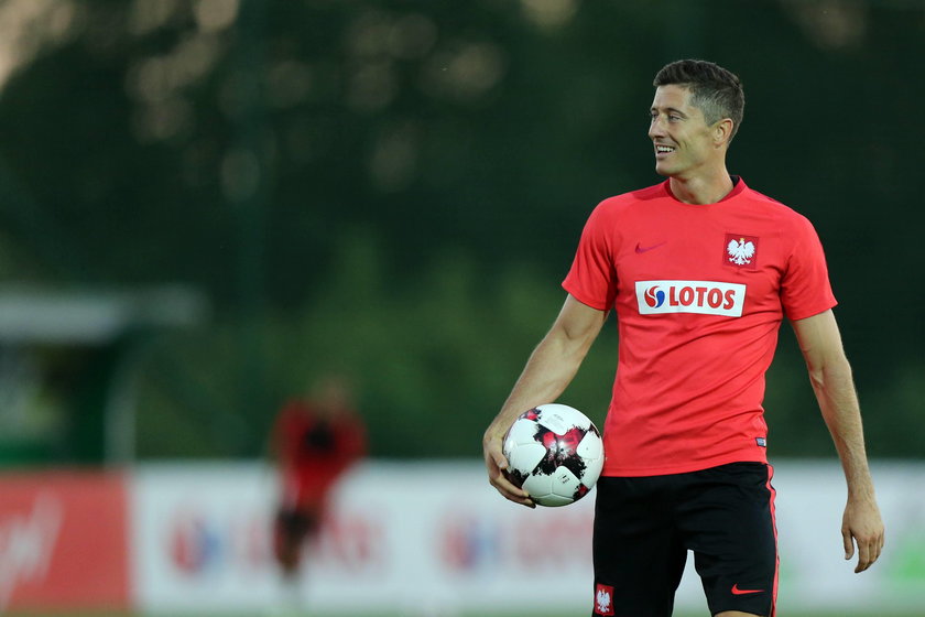 Robert Lewandowski trenuje indywidualnie