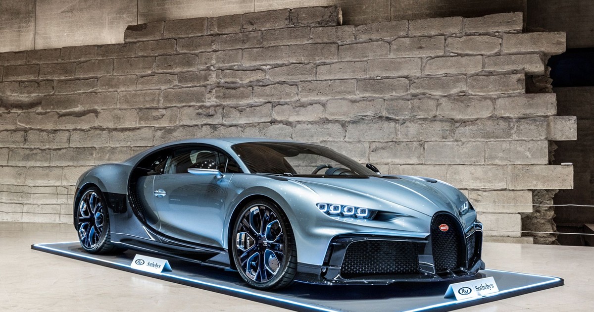 Egyptian firm buys stake in one of the world’s most luxurious car brands as Porsche exits