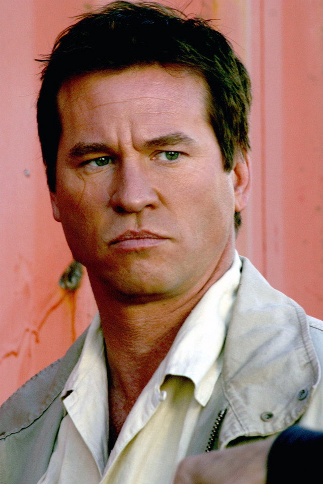 Val Kilmer uchodził za jednego z najprzystojniejszych gwiazdorów Hollywood (2004)