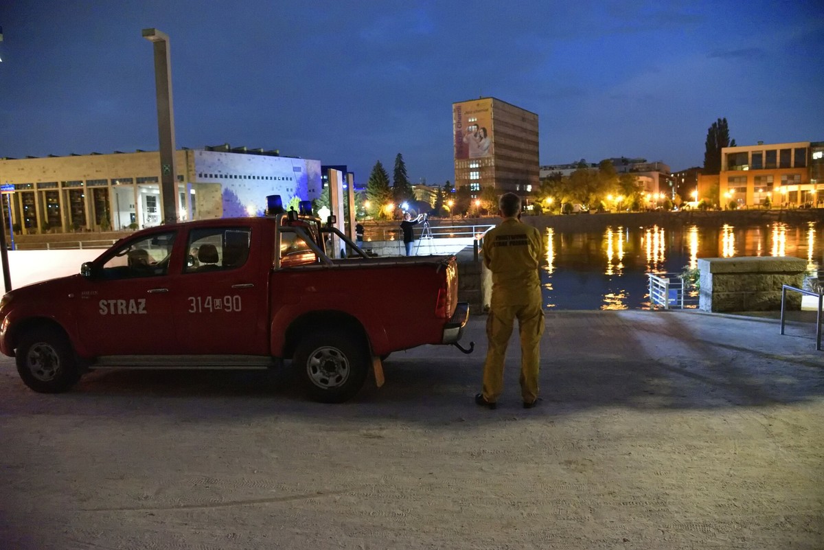 Fala kulminacyjna we Wrocławiu. "Jest mocno spłaszczona i strasznie długa"